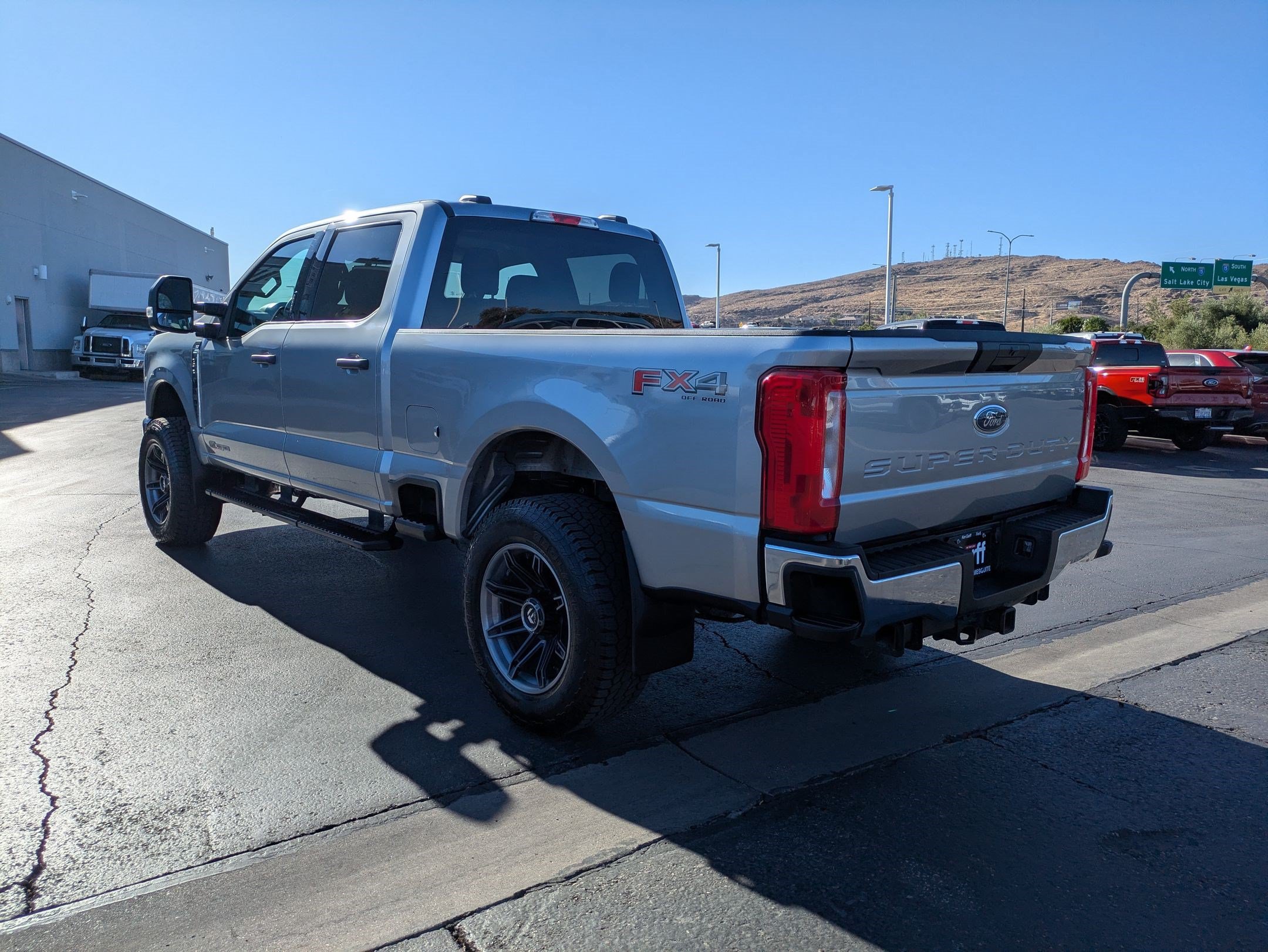Used 2023 Ford F350 XLT AWD/4WD image 7