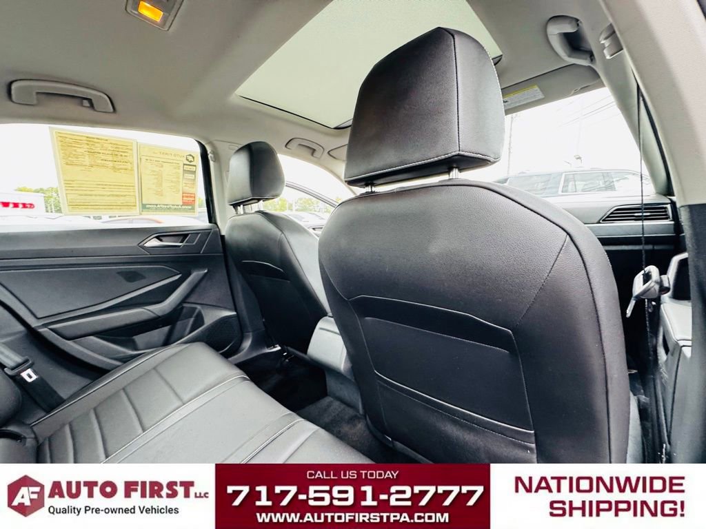 Used 2023 Volkswagen Jetta SE image 23