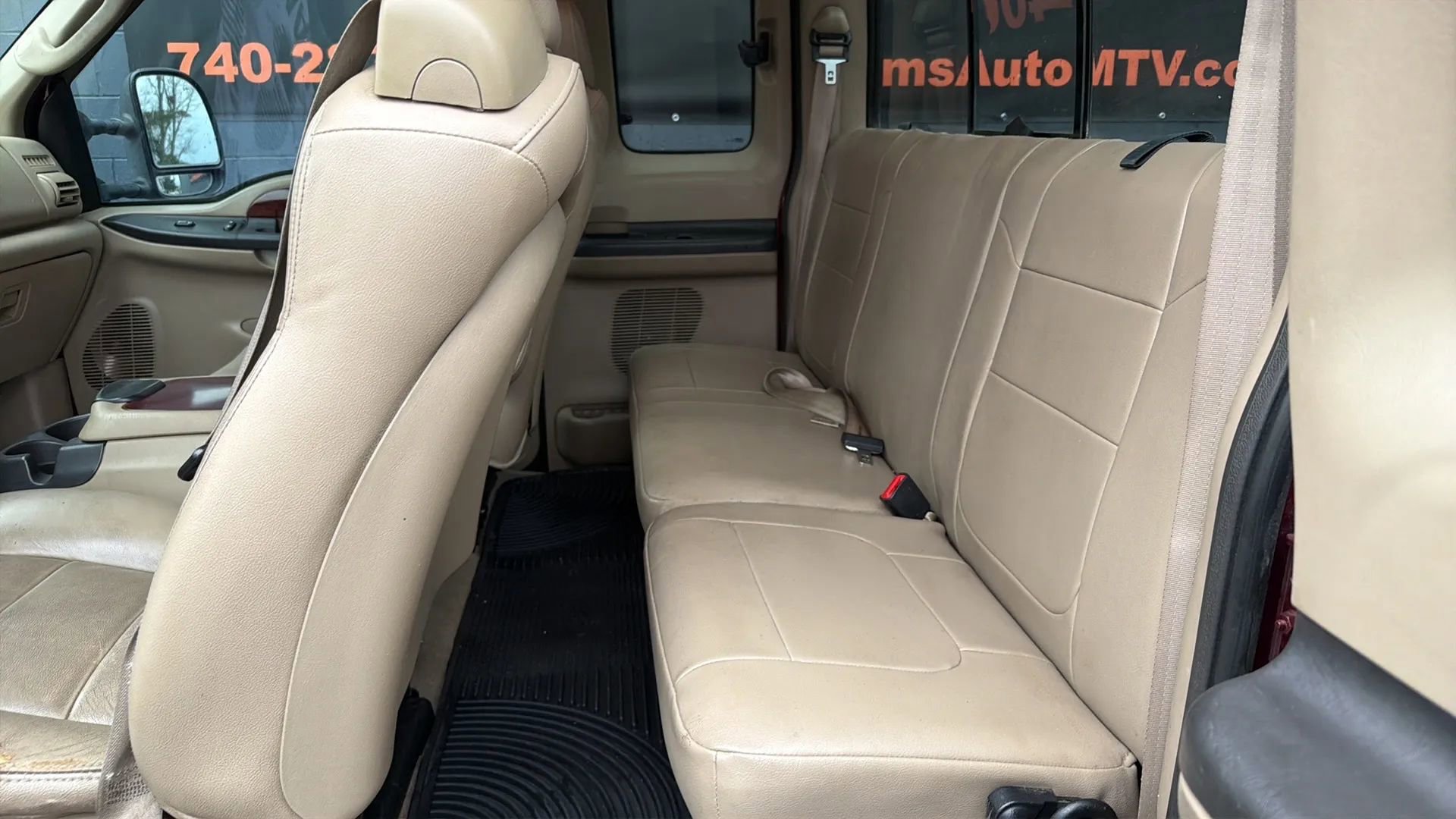 Used 2005 Ford F350 Lariat image 17