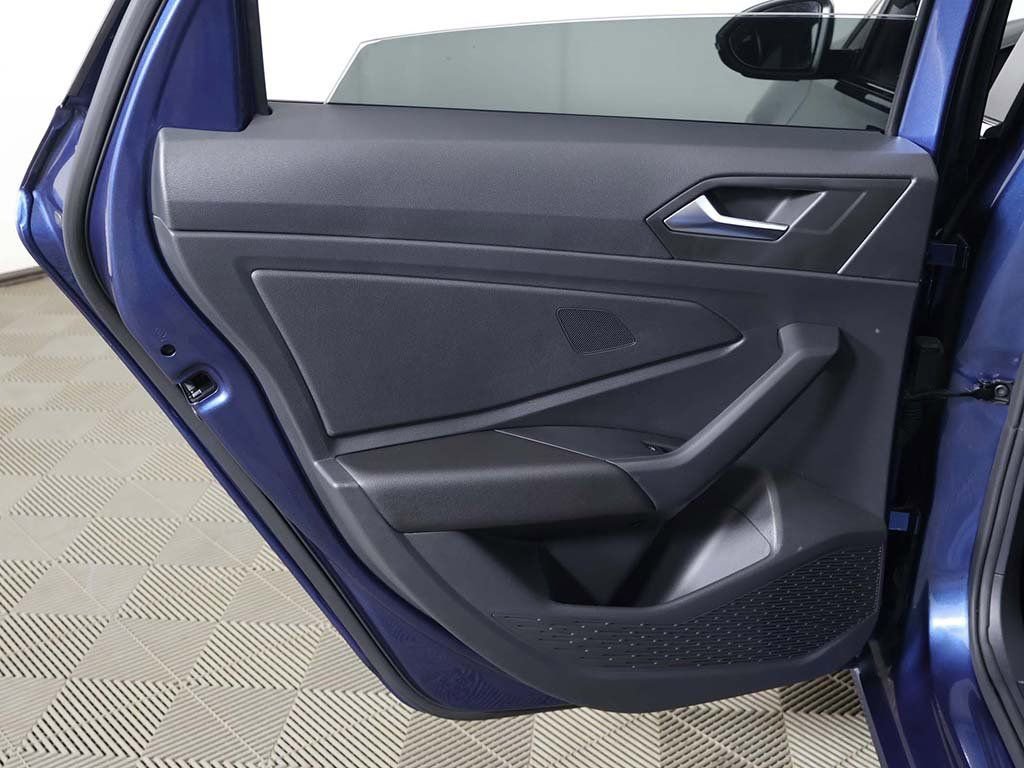 Used 2019 Volkswagen Jetta SEL Premium image 27