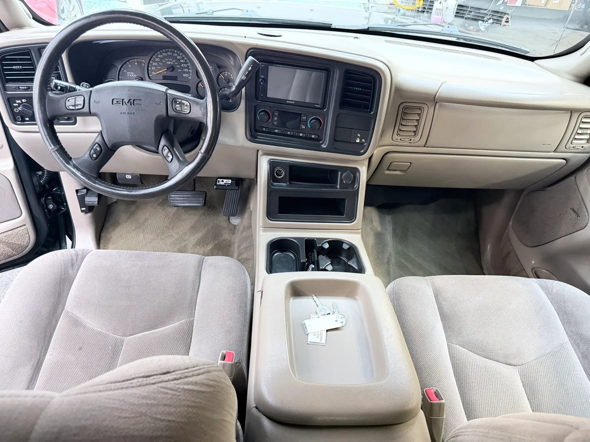Used 2005 GMC Sierra 2500 SLT AWD/4WD image 12