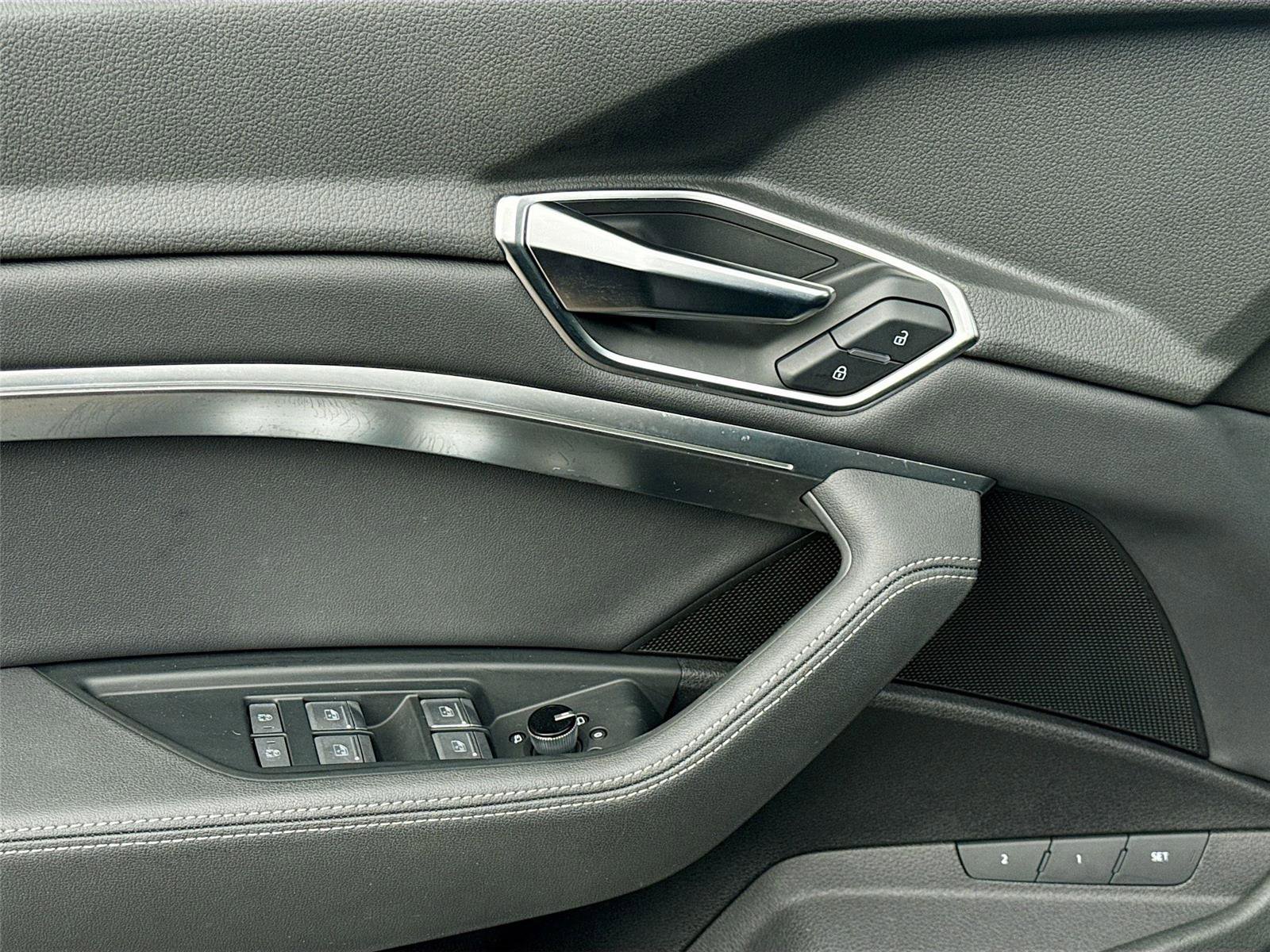 Certified 2019 Audi e-tron Premium Plus AWD/4WD image 18