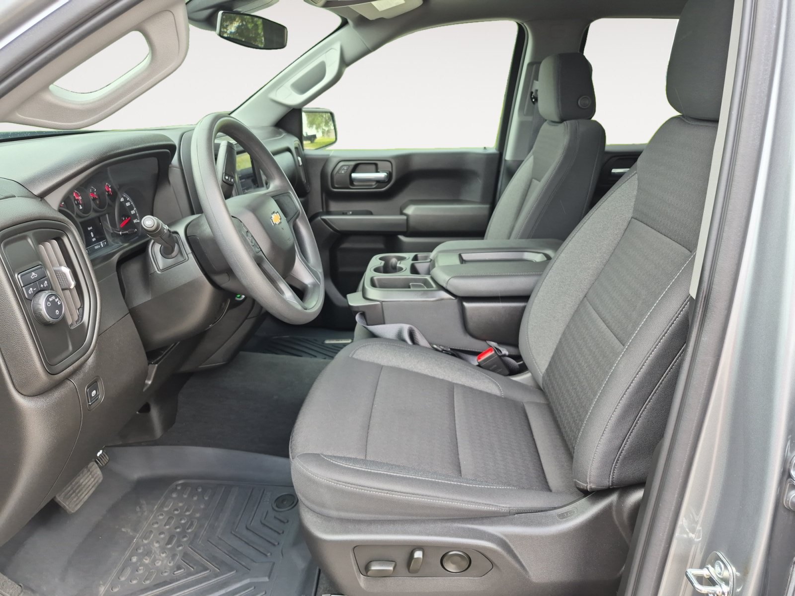 Used 2025 Chevrolet Silverado 1500 Custom RWD image 22