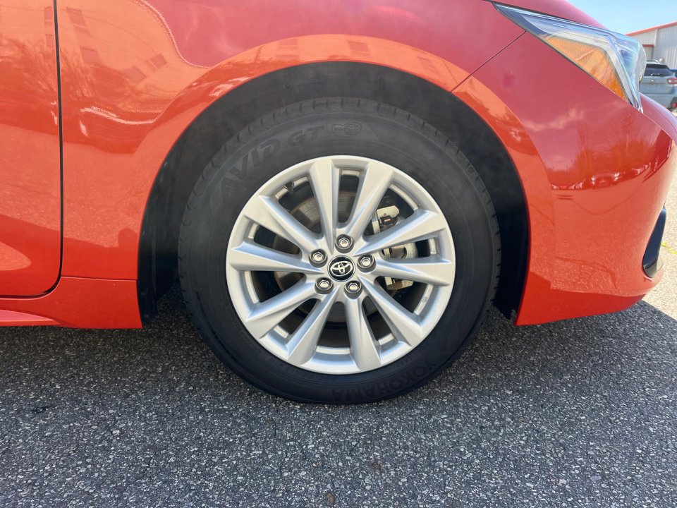 Certified 2025 Toyota Corolla SE image 28