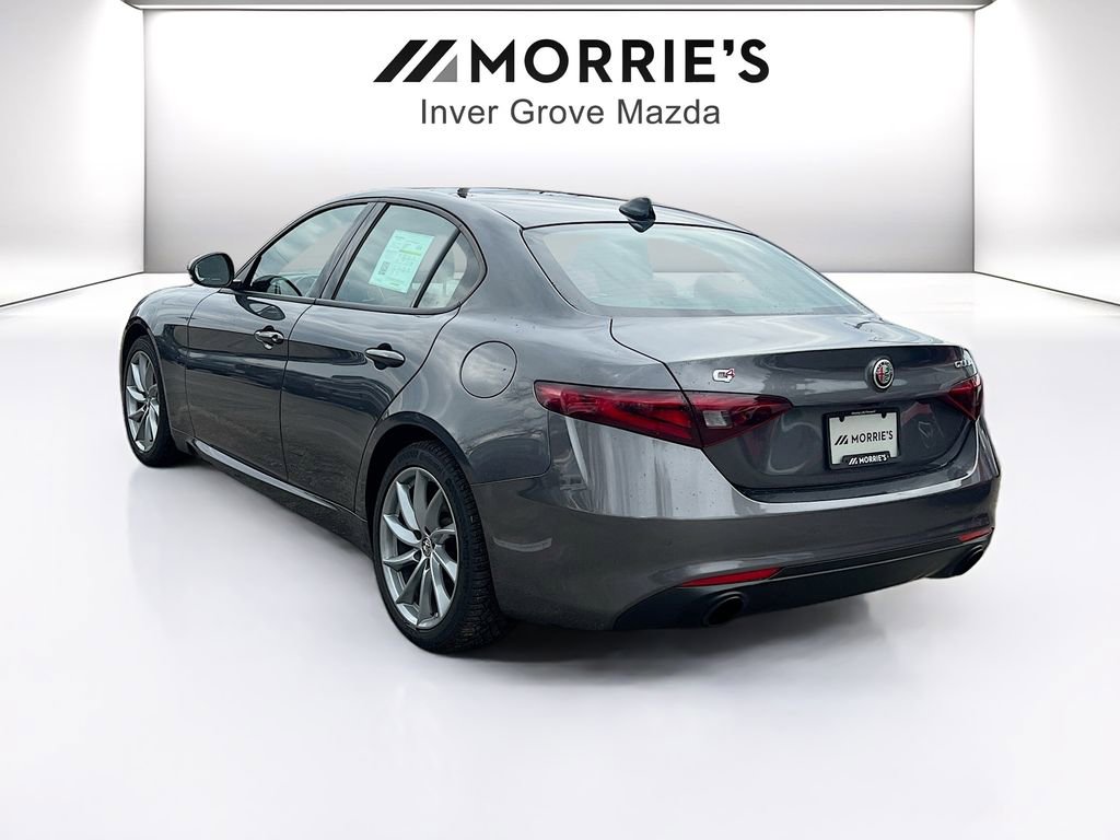 Used 2022 Alfa Romeo Giulia Sprint image 7