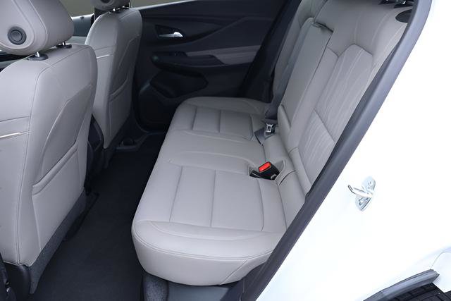 Used 2025 Buick Envista Avenir FWD image 14