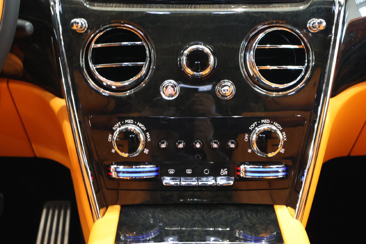 New 2027 Rolls-Royce Cullinan AWD/4WD image 15