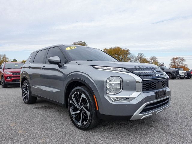 Used 2022 Mitsubishi Outlander SE image 23