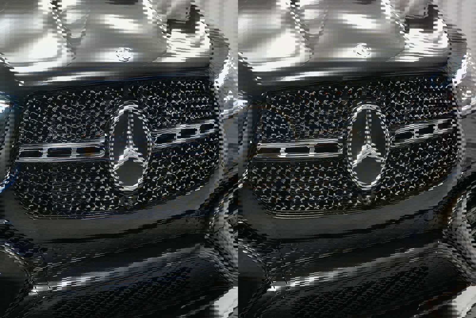 Used 2025 Mercedes-Benz GLE 450 4MATIC image 5