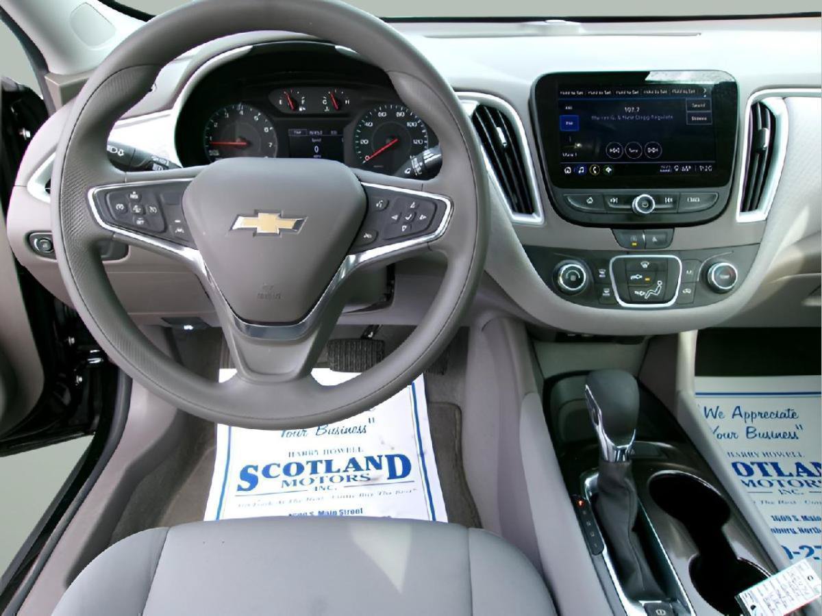 Used 2024 Chevrolet Malibu LS FWD image 11