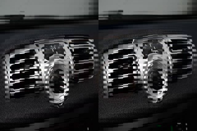 Used 2015 smart fortwo pure image 13