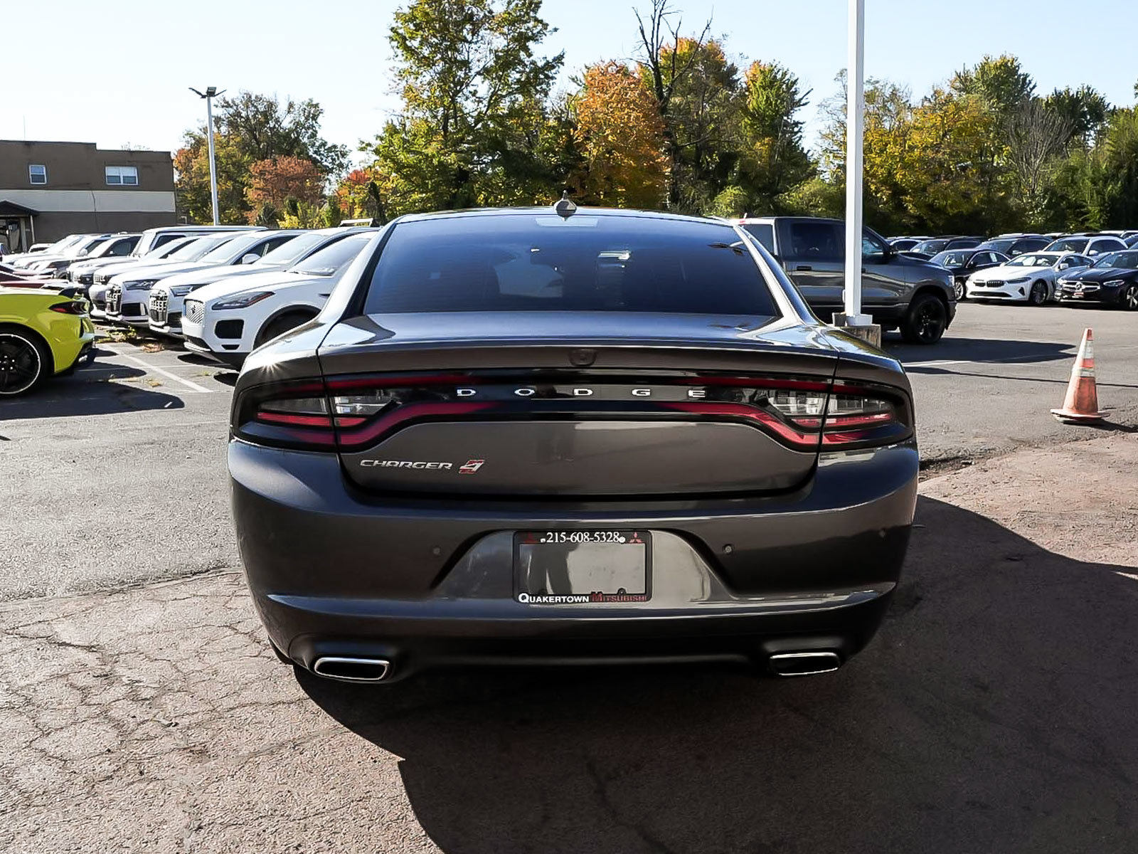 Used 2023 Dodge Charger SXT w/ Navigation & Travel Group AWD/4WD image 5