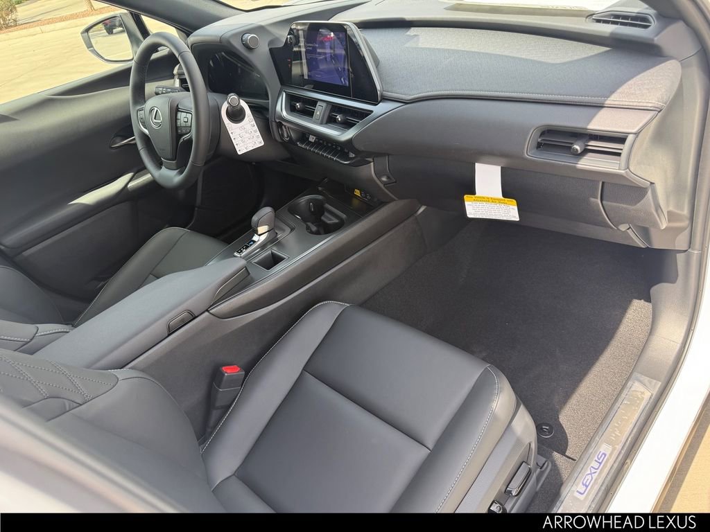 Certified 2026 Lexus UX 300h FWD w/ Accessory Package (Z1) image 33