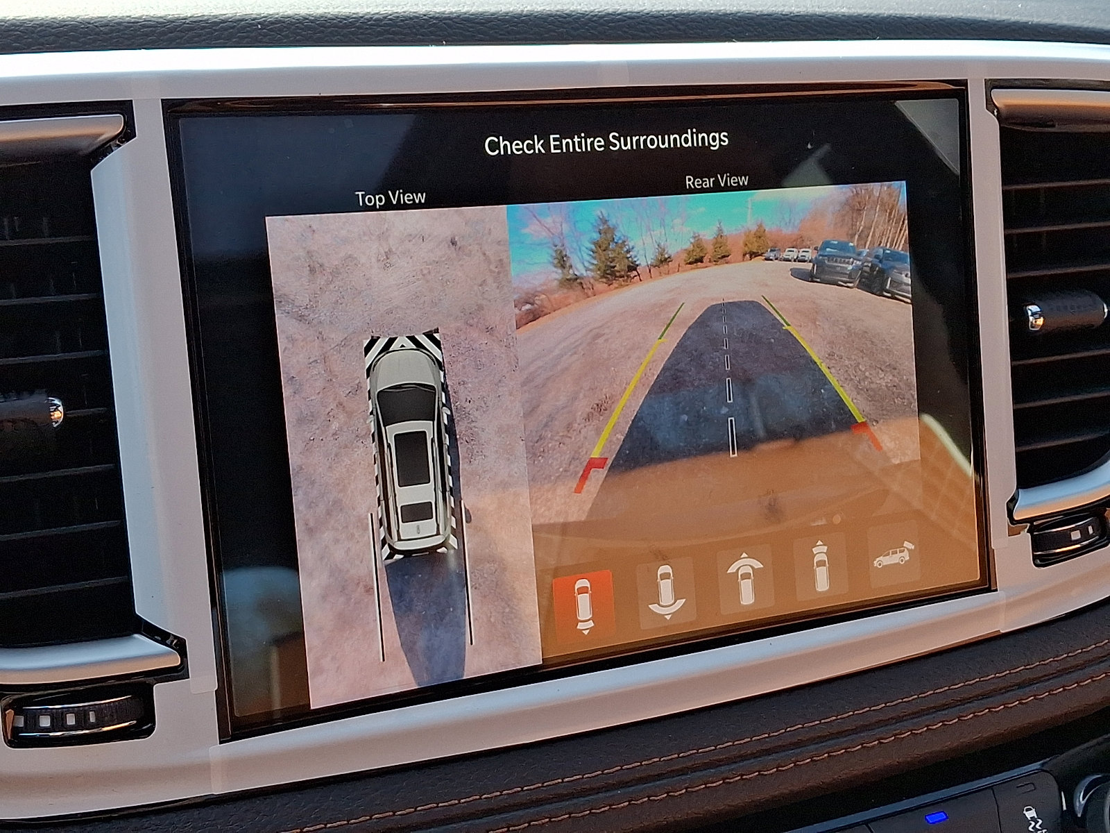 New 2026 Chrysler Pacifica Pinnacle image 13