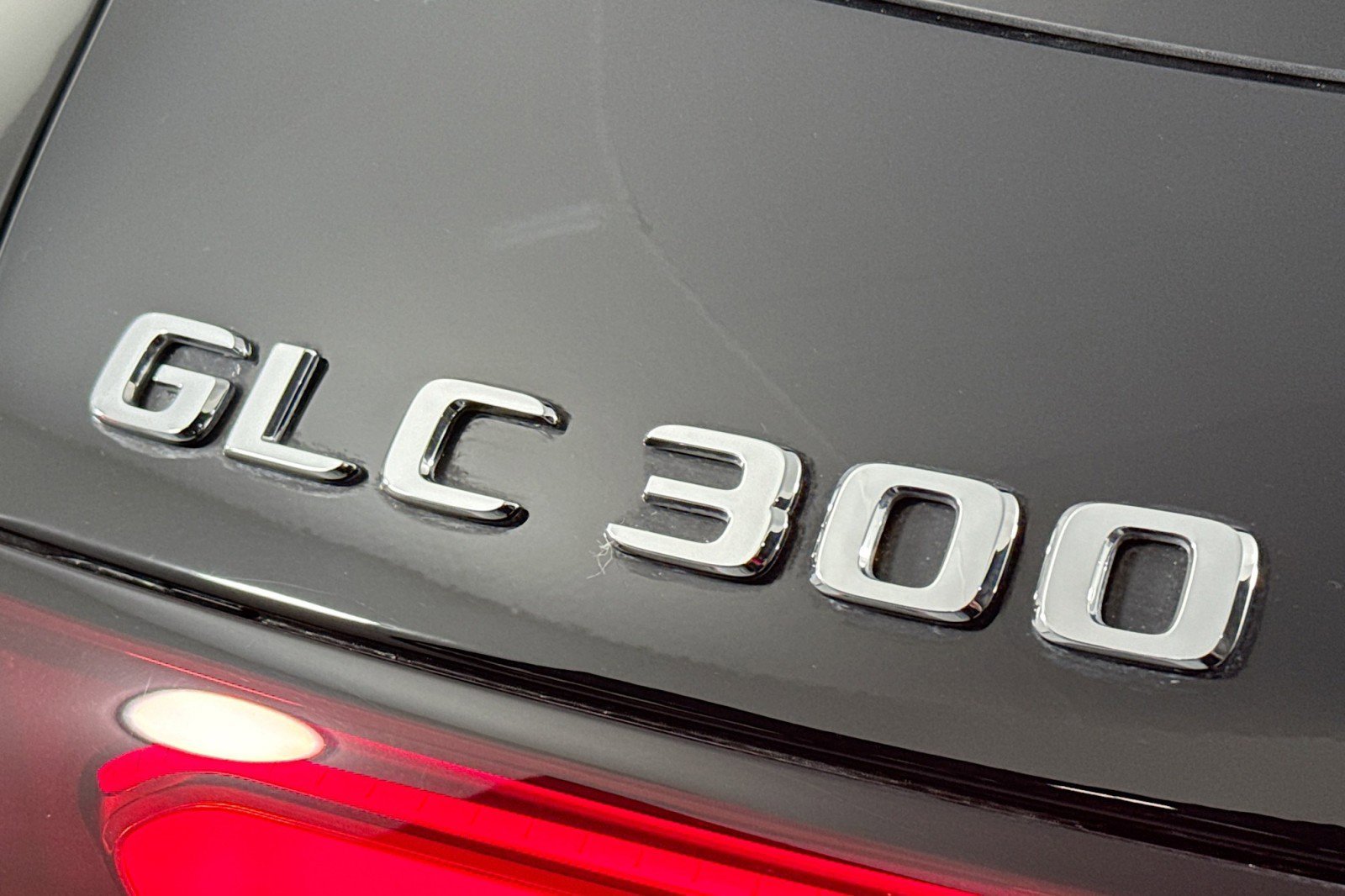 Certified 2025 Mercedes-Benz GLC 300 image 9