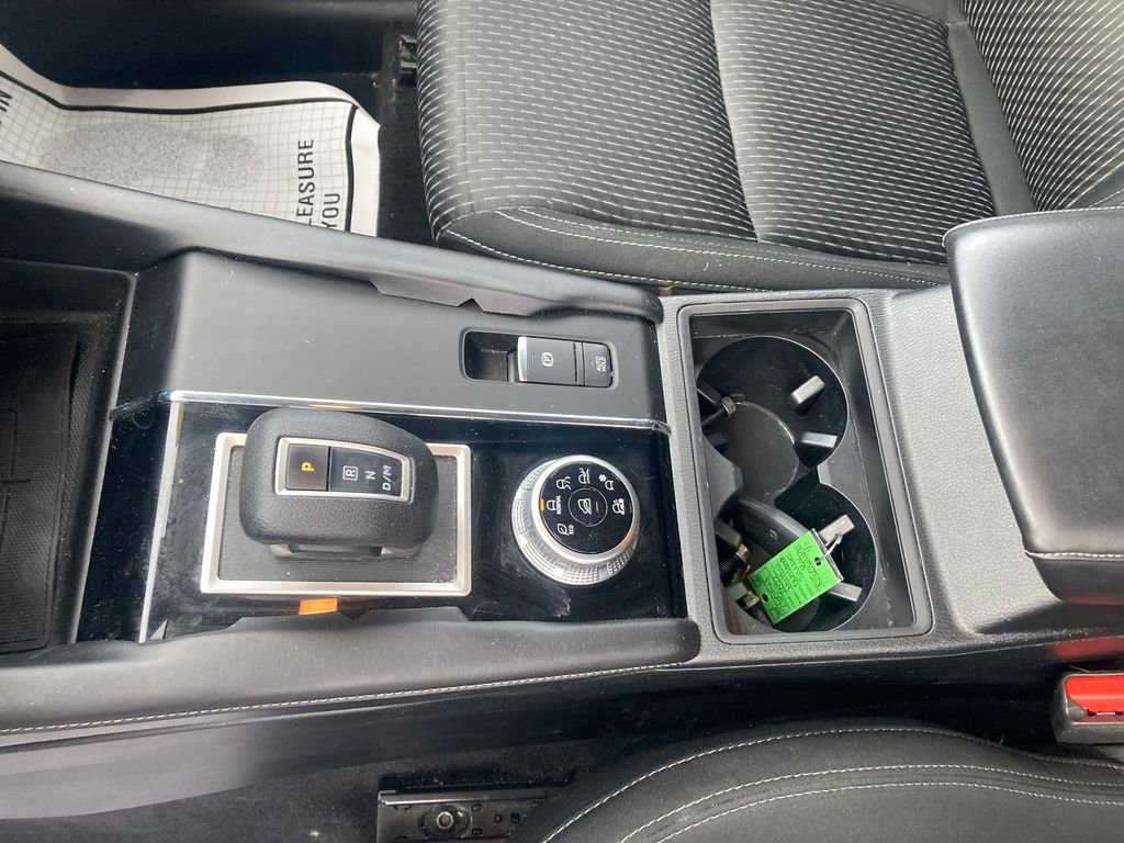 Used 2022 Mitsubishi Outlander ES image 34