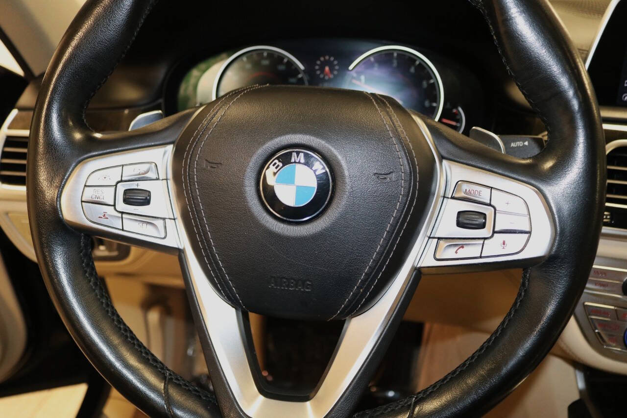 Used 2016 BMW 740i RWD image 37