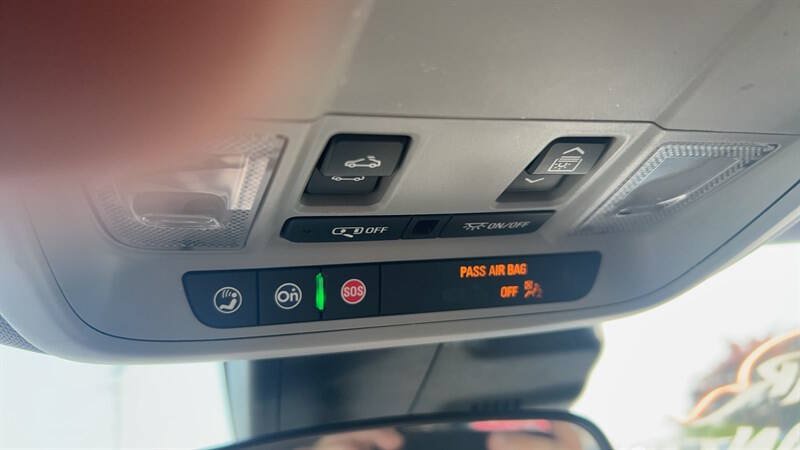 Used 2023 Chevrolet Malibu LT FWD image 24