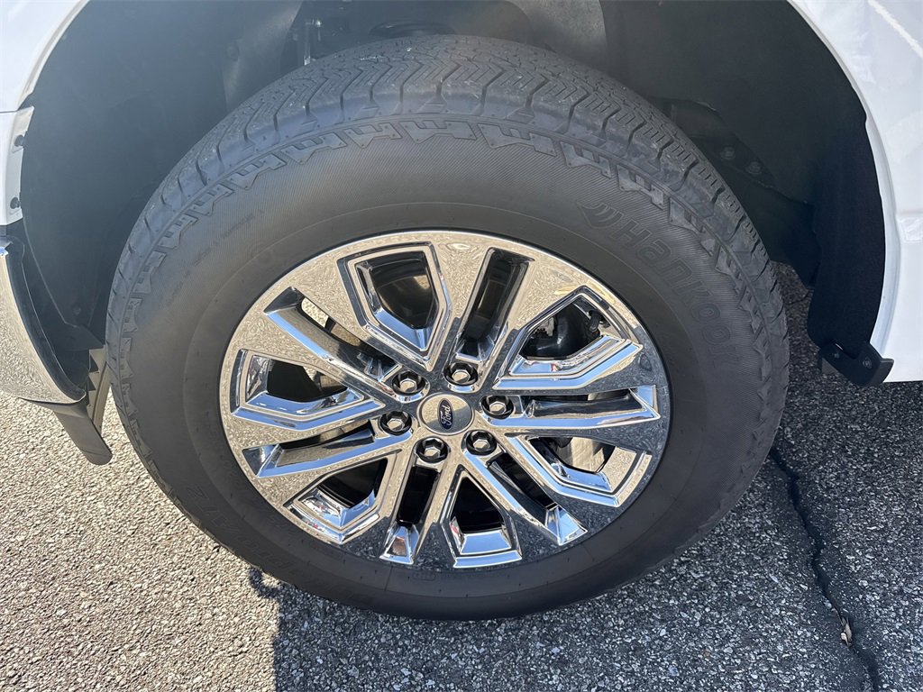 Used 2024 Ford F150 Lariat w/ FX4 Off-Road Package image 11