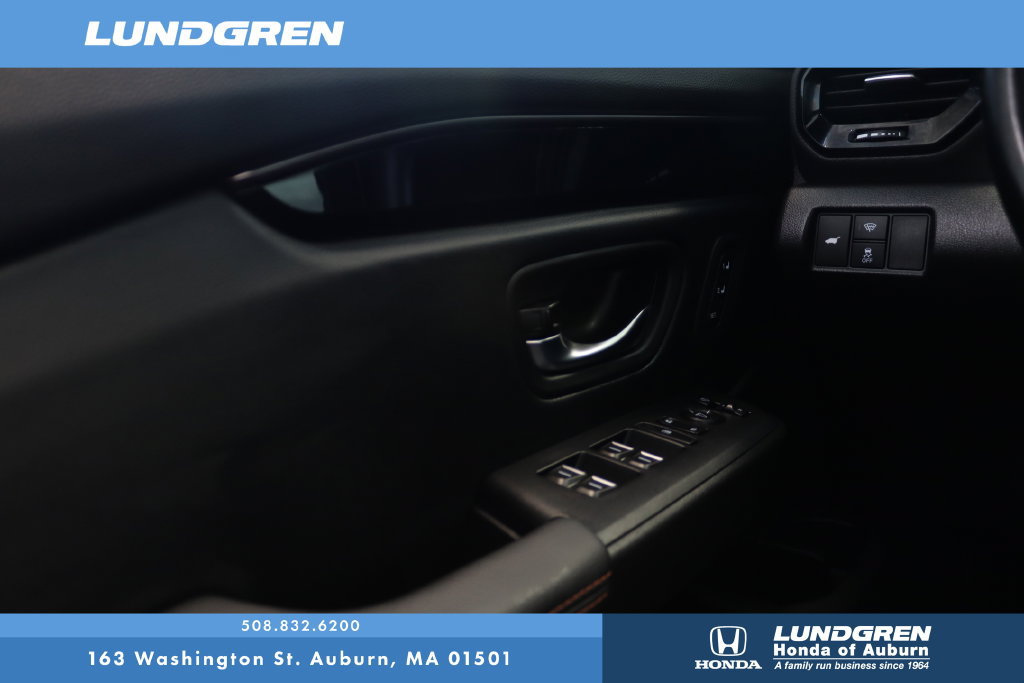 Used 2025 Honda Pilot TrailSport image 30