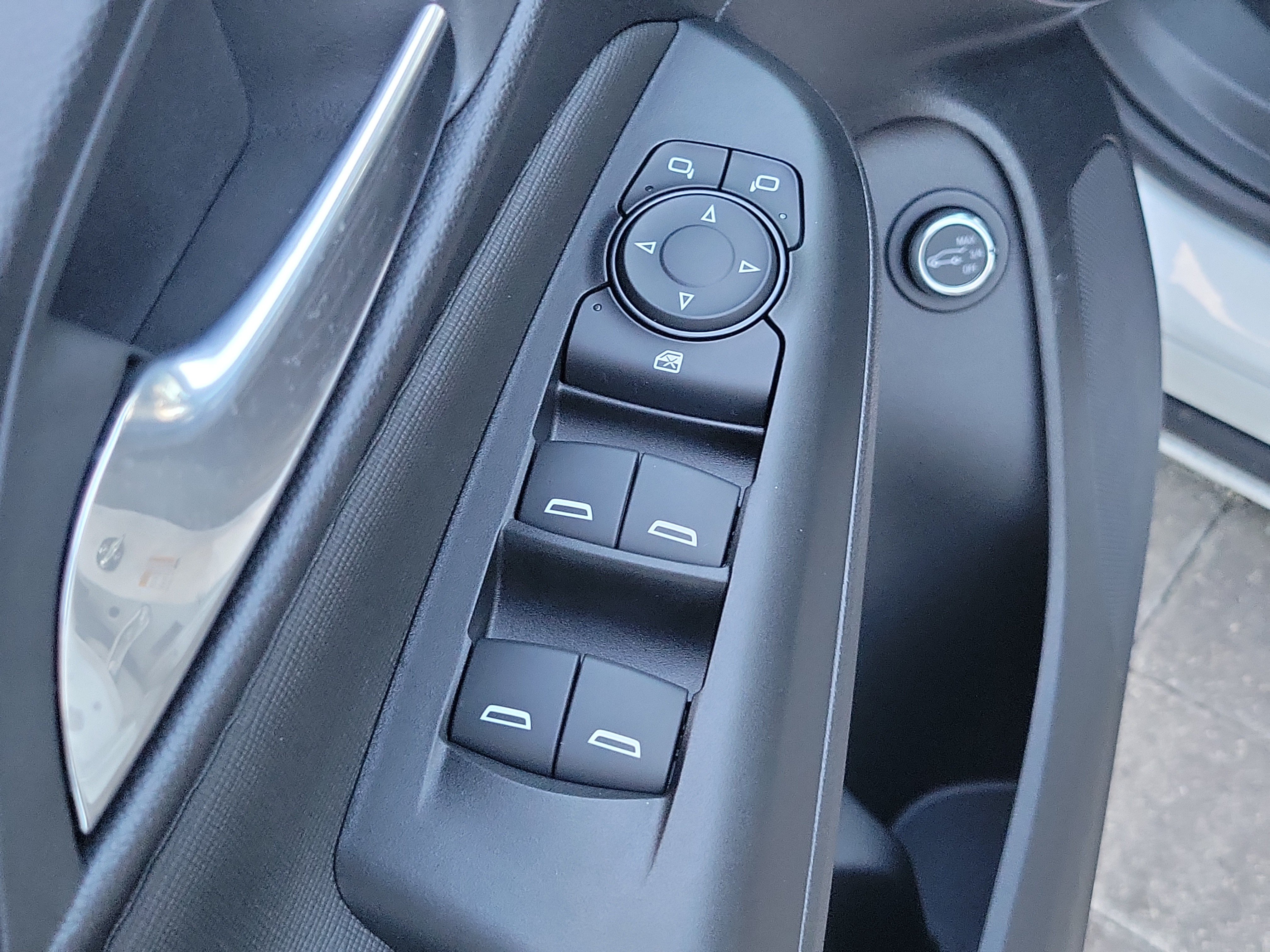 New 2026 Buick Envista Sport Touring FWD image 18