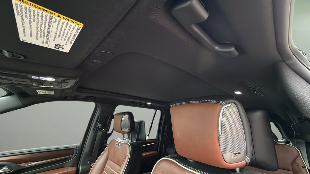 Used 2024 GMC Yukon XL Denali Ultimate AWD/4WD image 11