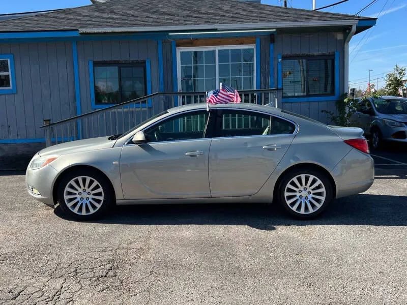 Used 2011 Buick Regal CXL FWD image 9