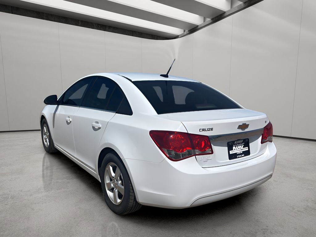 Used 2014 Chevrolet Cruze LT FWD image 3