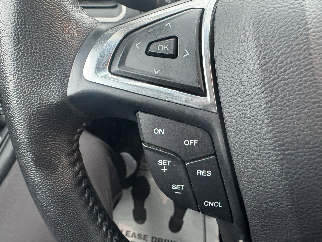 Used 2019 Ford Edge SEL w/ Convenience Package image 17