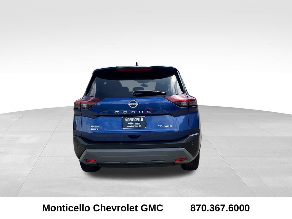 Used 2023 Nissan Rogue SV image 4