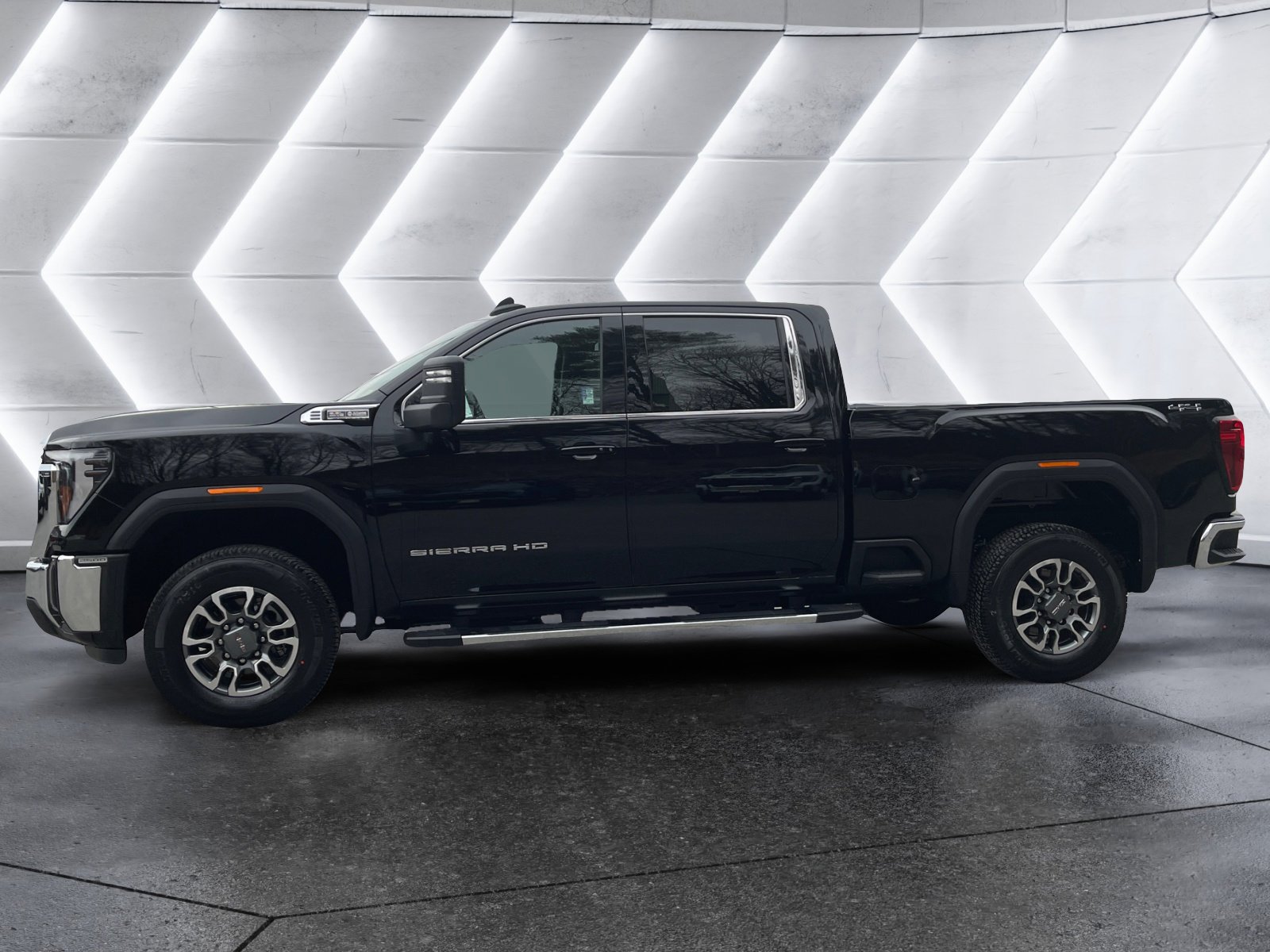 New 2026 GMC Sierra 2500 SLE image 3