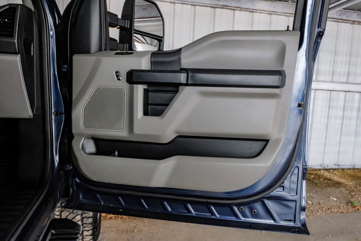 Used 2020 Ford F250 XL w/ STX Appearance Package image 37