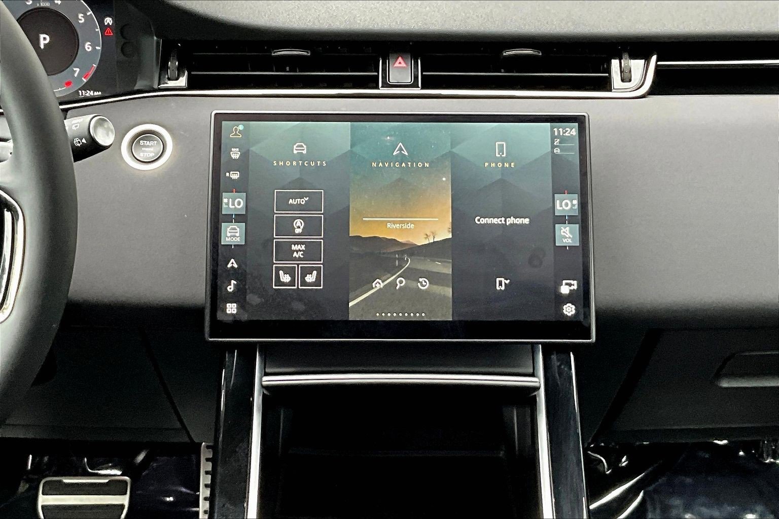 Used 2024 Land Rover Range Rover Evoque Dynamic SE image 31