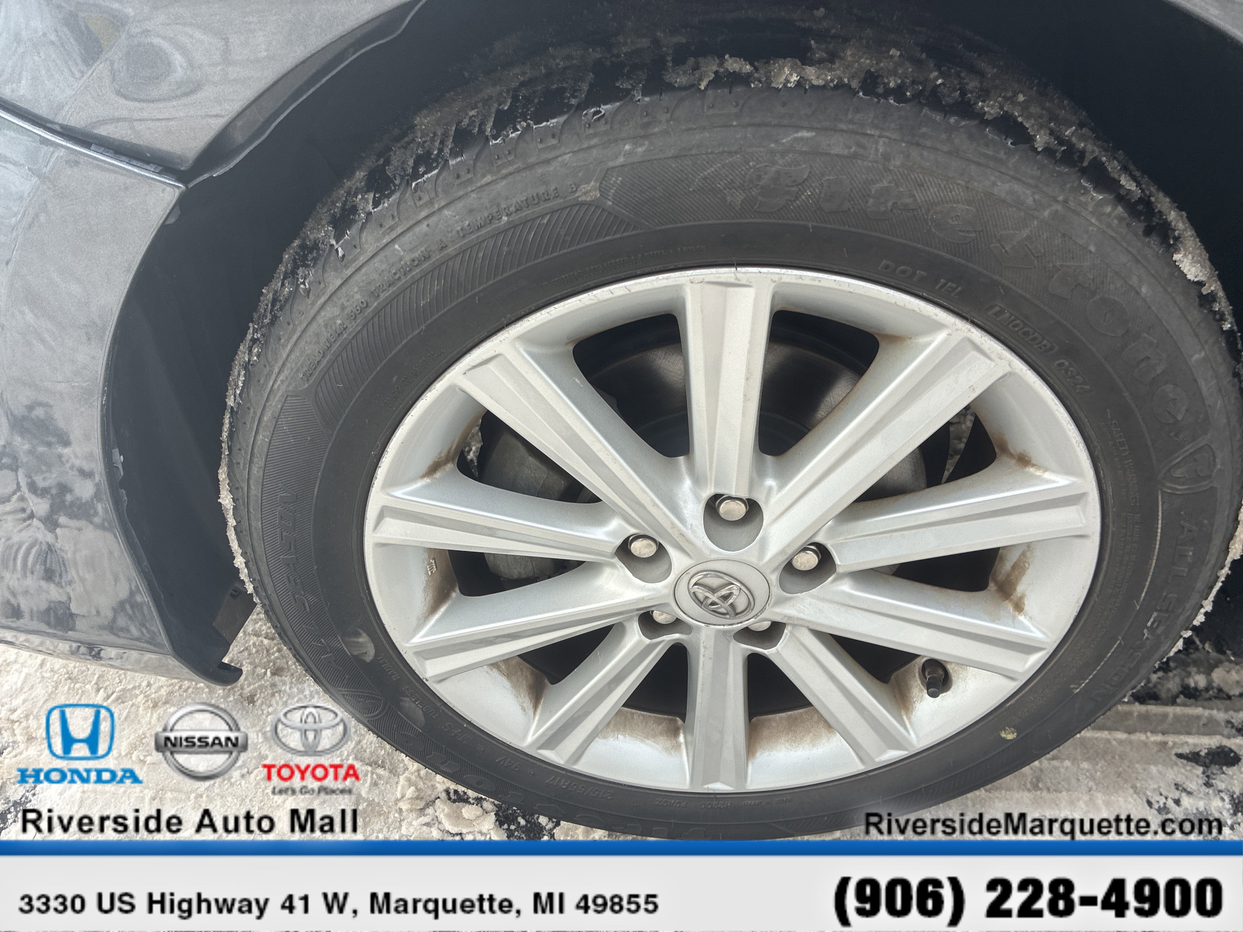 Used 2014 Toyota Camry SE image 11