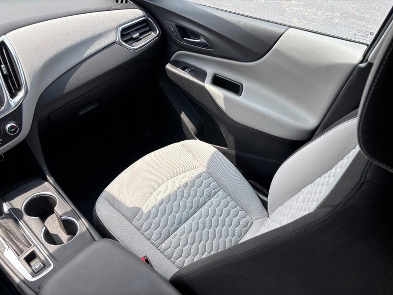 Used 2020 Chevrolet Equinox LS w/ LS Convenience Package FWD image 14