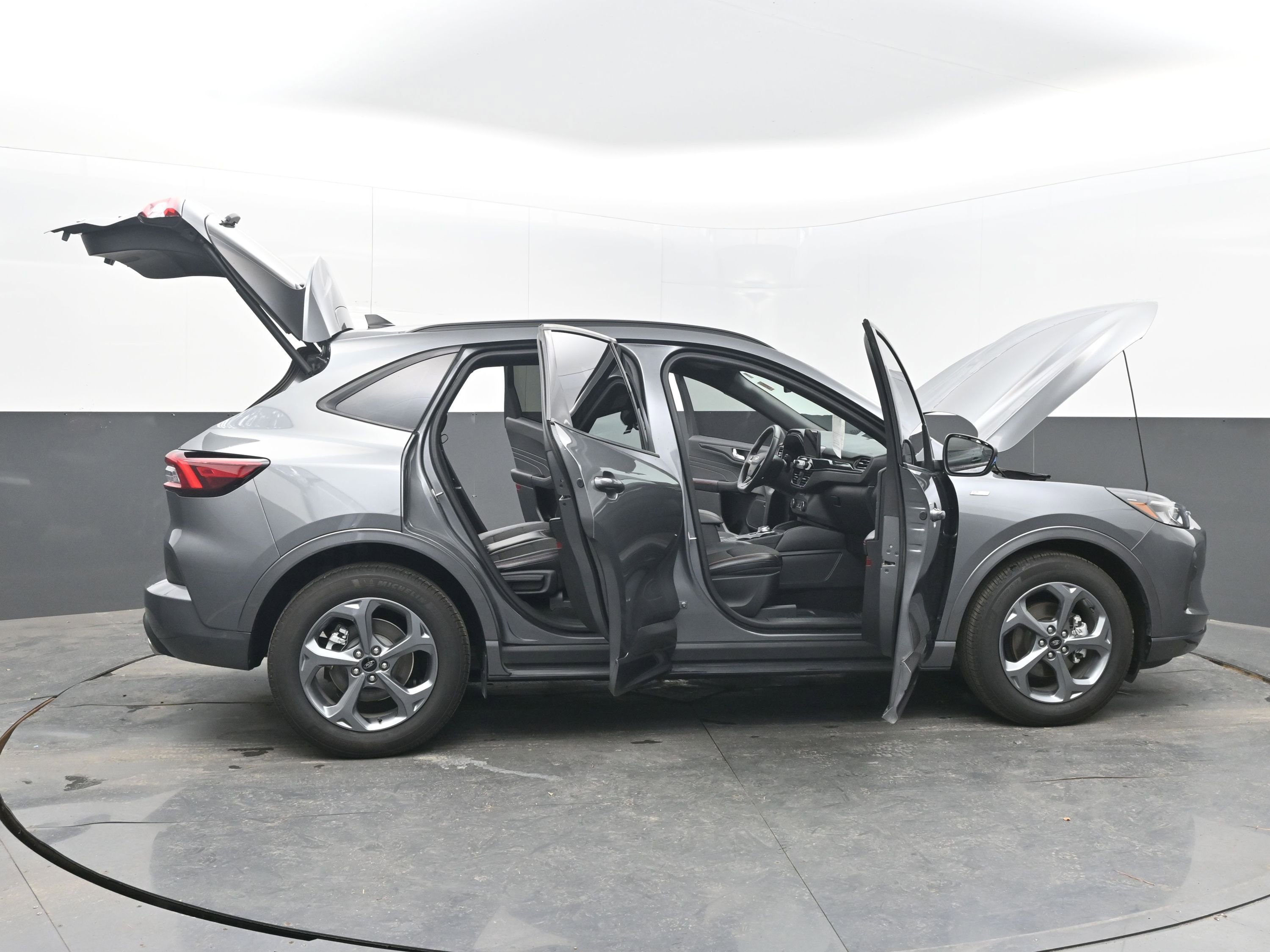 Used 2024 Ford Escape ST-Line w/ Equipment Group 301A image 46