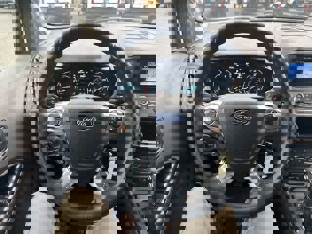 Used 2022 Ford Transit Connect XL image 18