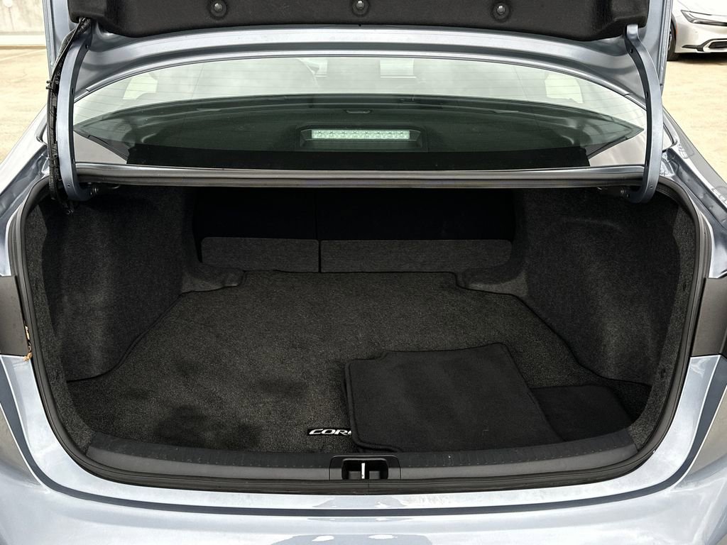 Used 2025 Toyota Corolla LE image 6