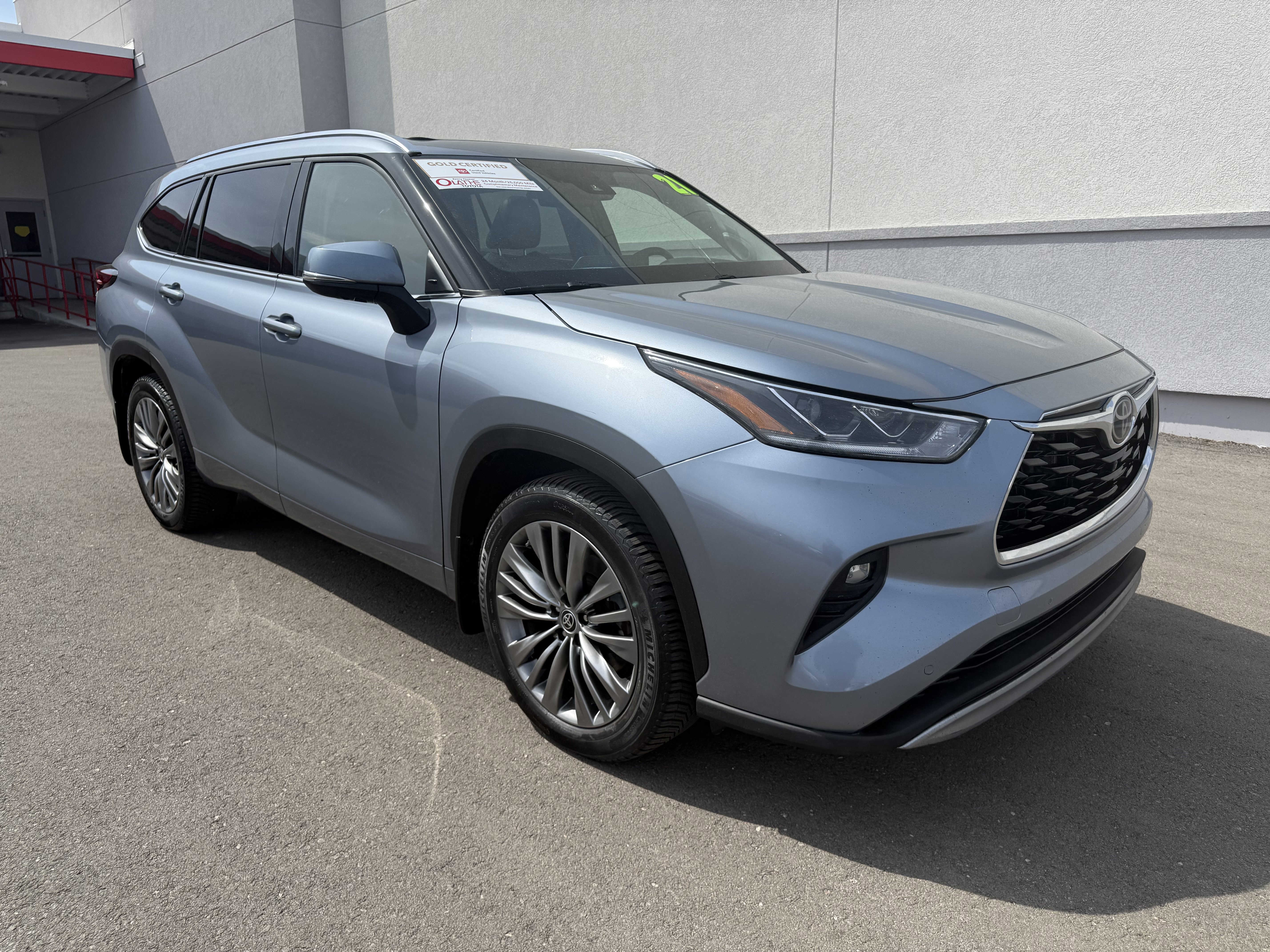 Certified 2021 Toyota Highlander Platinum image 2