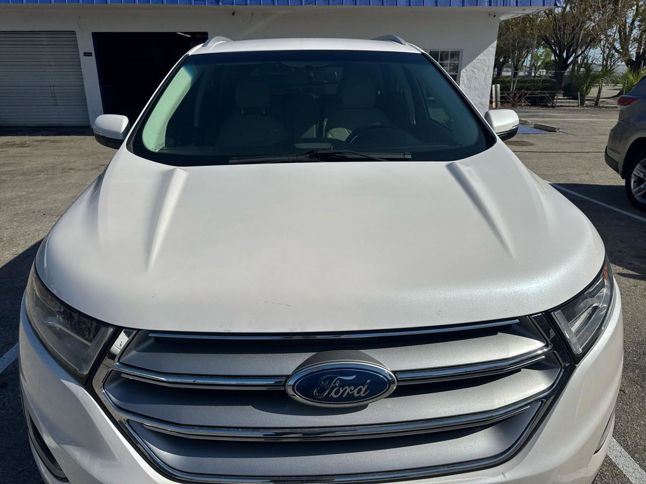 Used 2017 Ford Edge Titanium w/ Technology Package FWD image 5