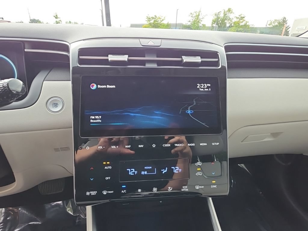 Used 2022 Hyundai Tucson Limited AWD/4WD image 15