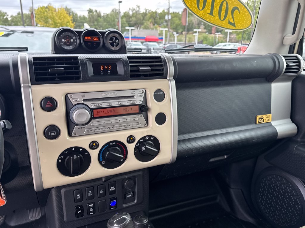 Used 2010 Toyota FJ Cruiser 4WD image 39