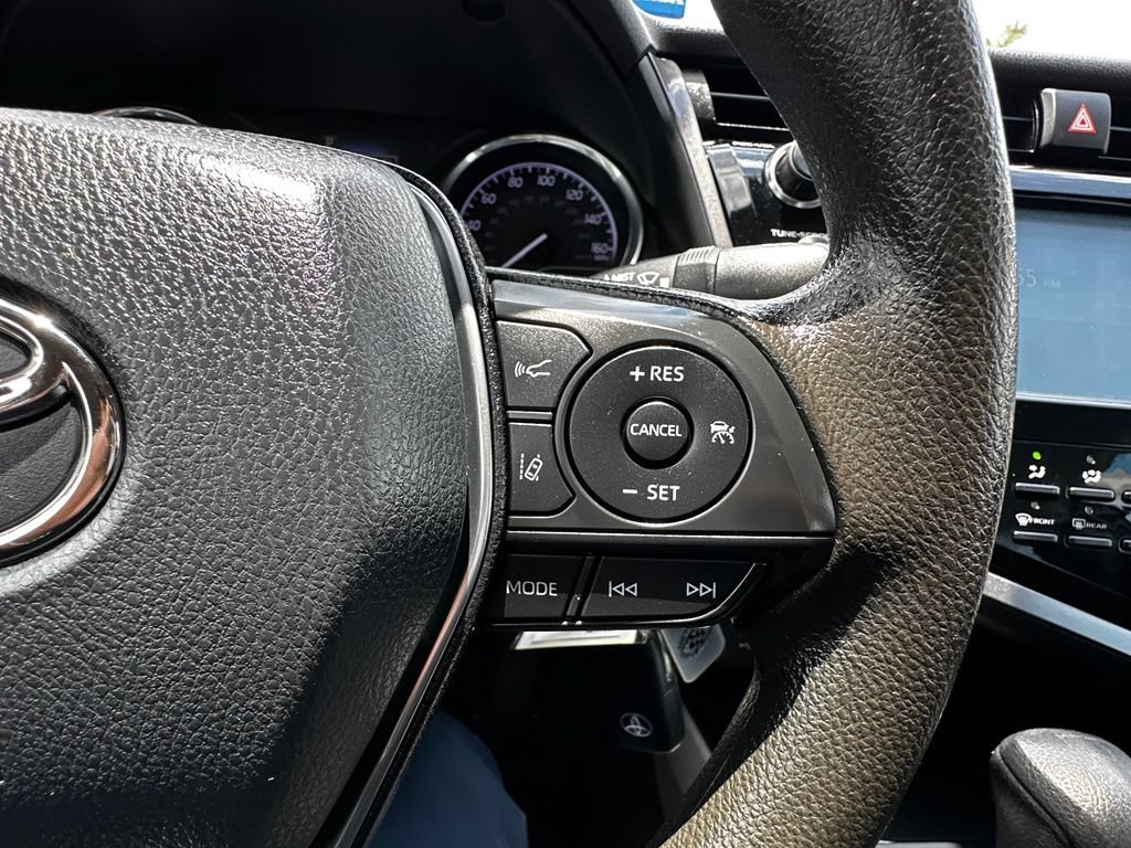 Used 2019 Toyota Camry LE FWD image 30