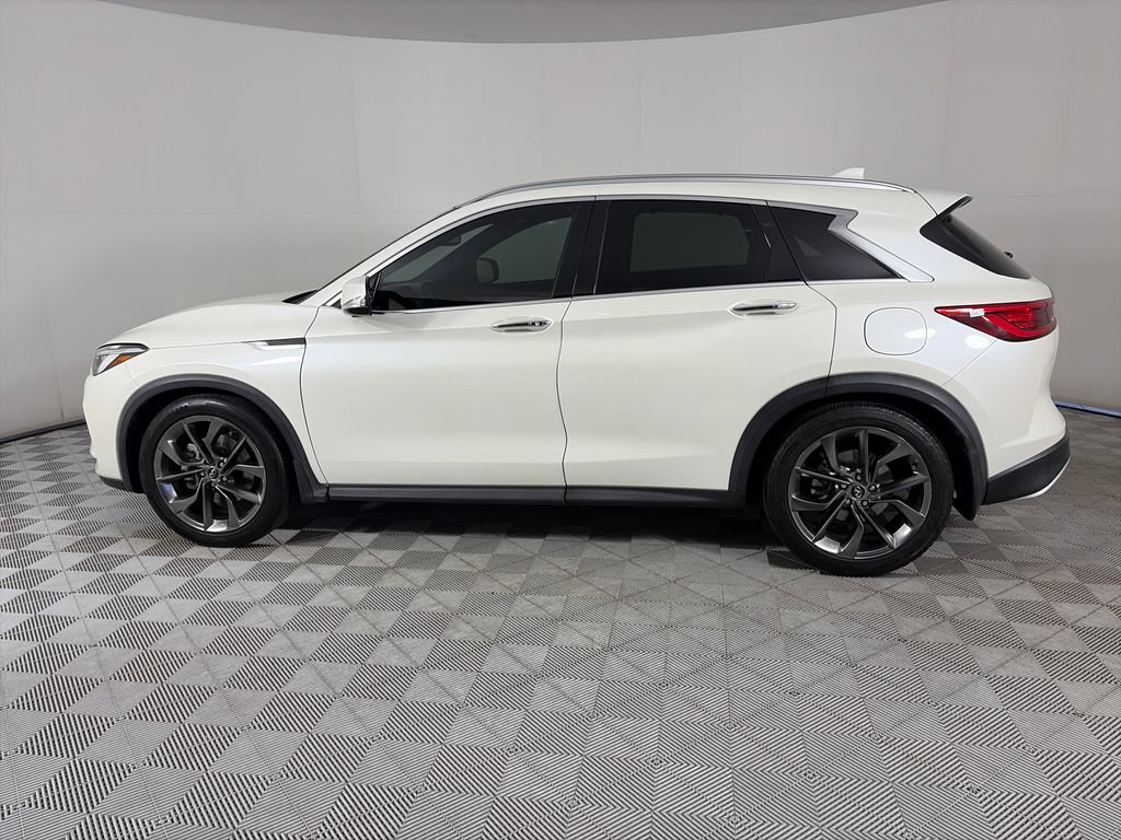 Used 2019 INFINITI QX50 Essential w/ Sensory Package AWD/4WD image 4