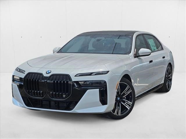 New 2025 BMW 740i image 1