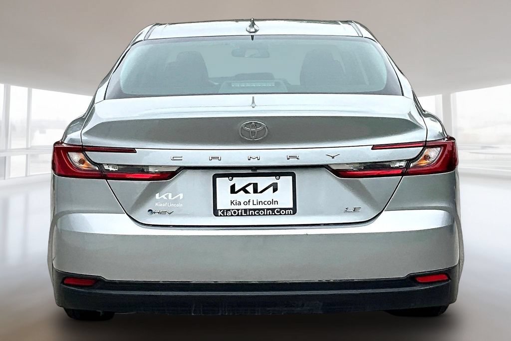 Used 2025 Toyota Camry LE FWD image 5
