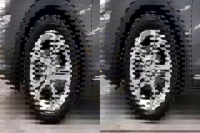 Used 2020 Chevrolet Bolt LT image 10