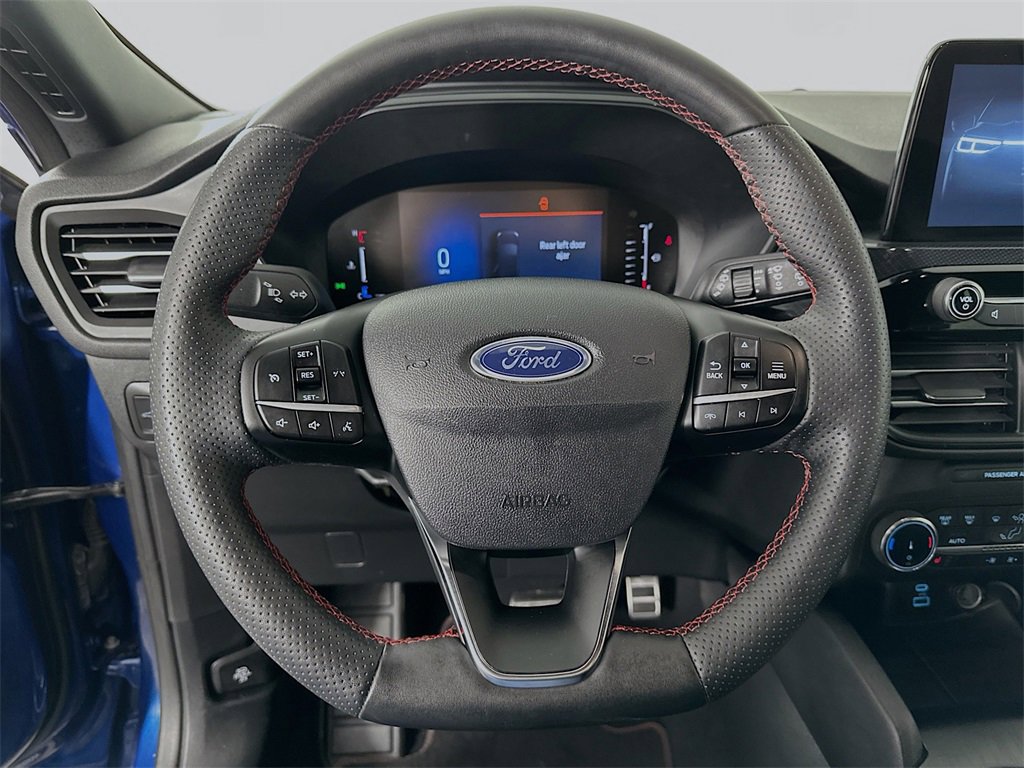 Used 2023 Ford Escape ST-Line image 15
