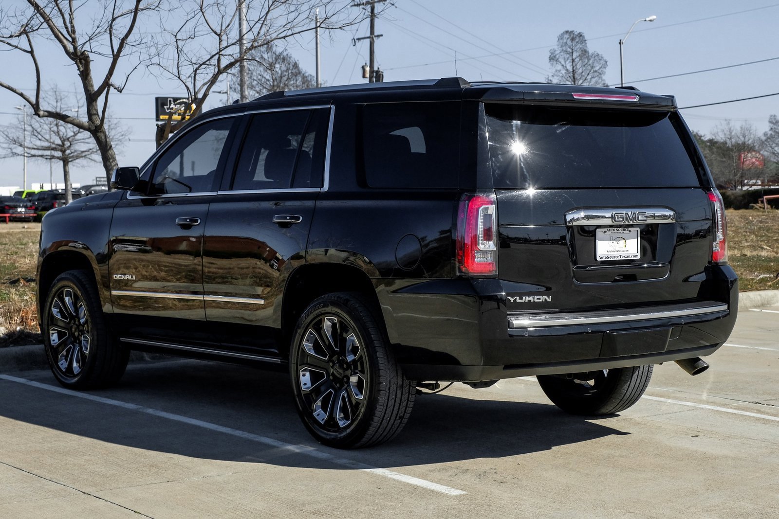 Used 2020 GMC Yukon Denali w/ Denali Ultimate Package image 14