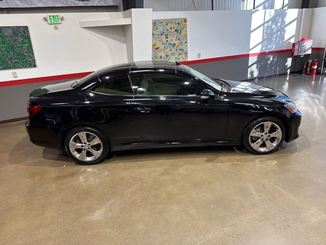 Used 2010 Lexus IS 250C image 31